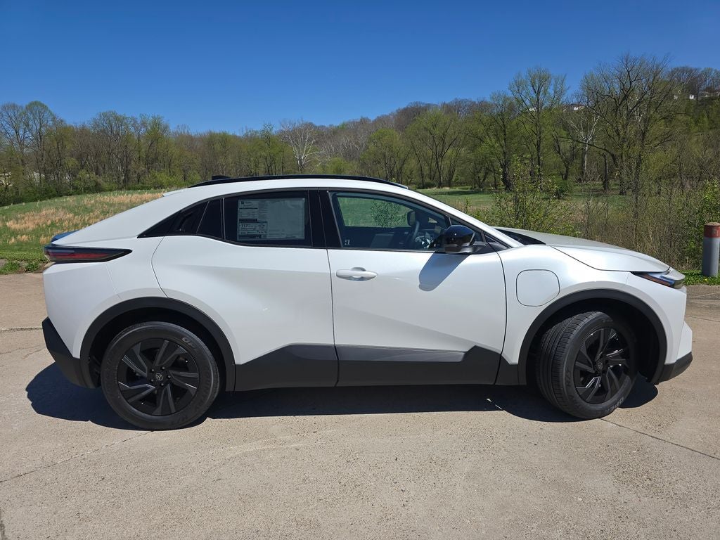 2026 Toyota C-HR SE
